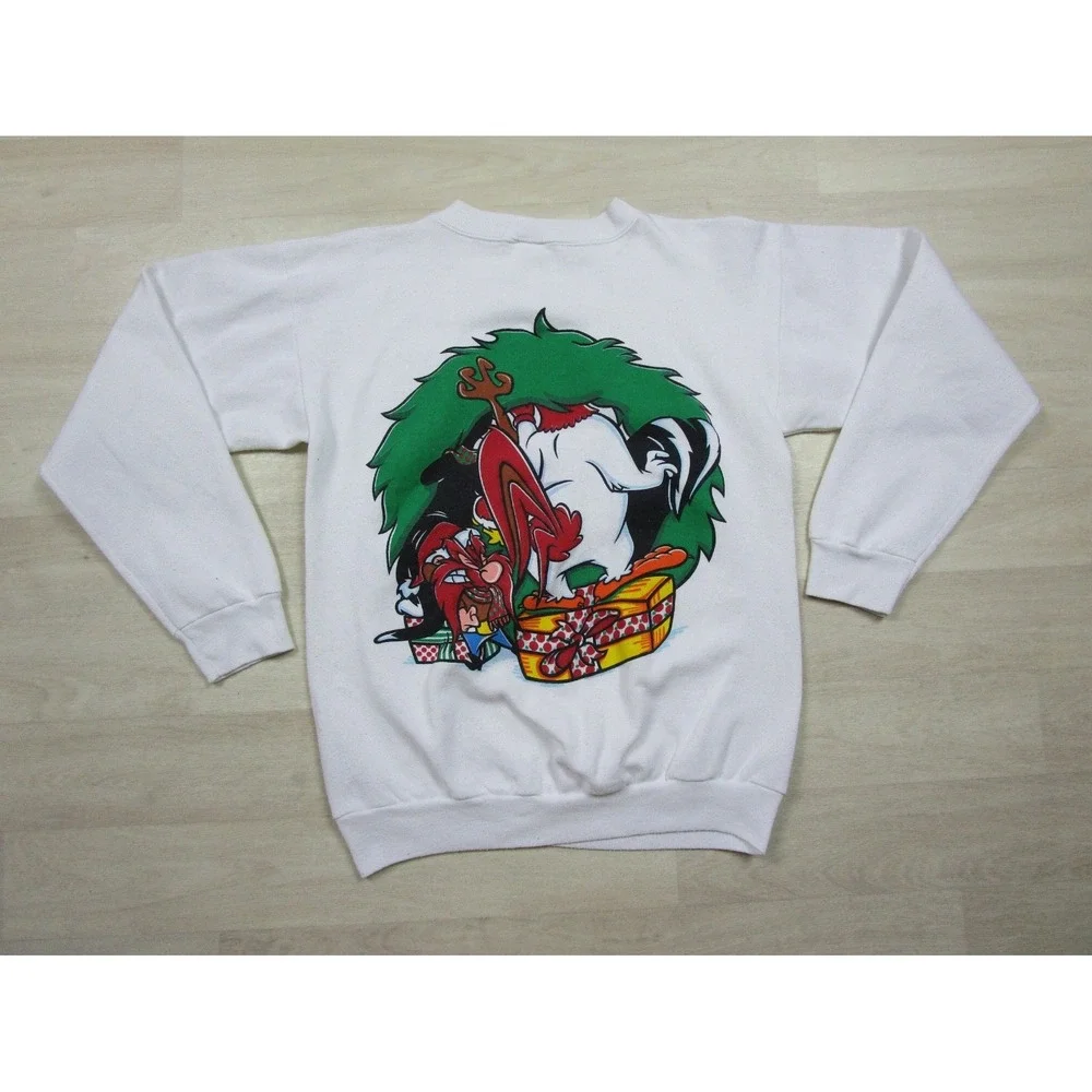 Vintage 90s Looney Tunes Sweatshirt Youth (XL) Christmas Wreath Bugs Taz 1994